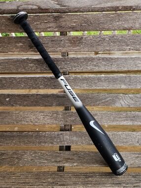 Nike  FuseCX2 Youth Tee Ball (24")(12.5oz.)( 2 1/4")( -11.5). Alloy